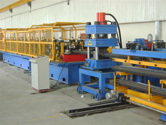 BL-Speed way guard rail roll forming line